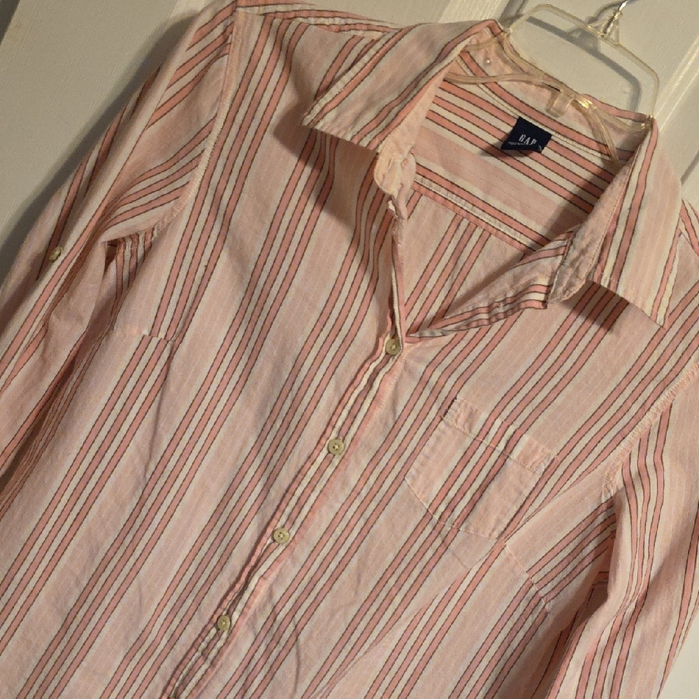 **FREE W/PURCHASE** GAP Women's Pink and White Striped Button Down Shirt